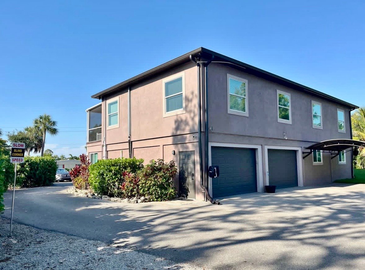 Fort Myers Townhome: 5593 Briarcliff Rd