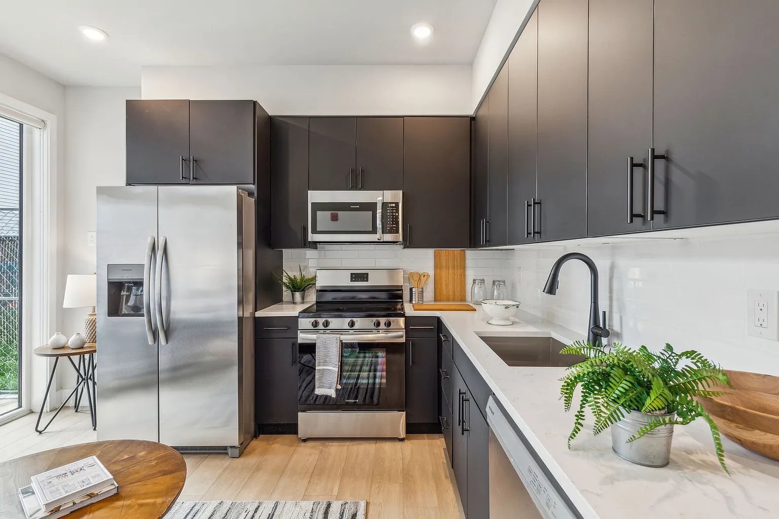 Philadelphia Apartment: 6910 Ridge Ave