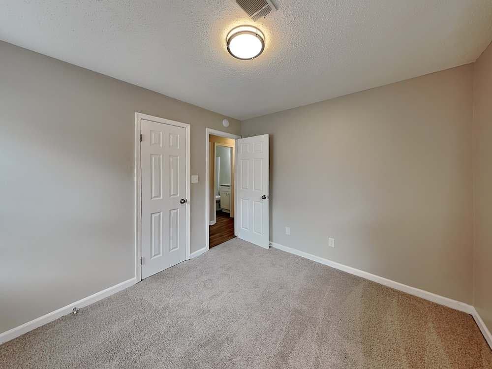 Atlanta House: 721 Utoy Cir Sw