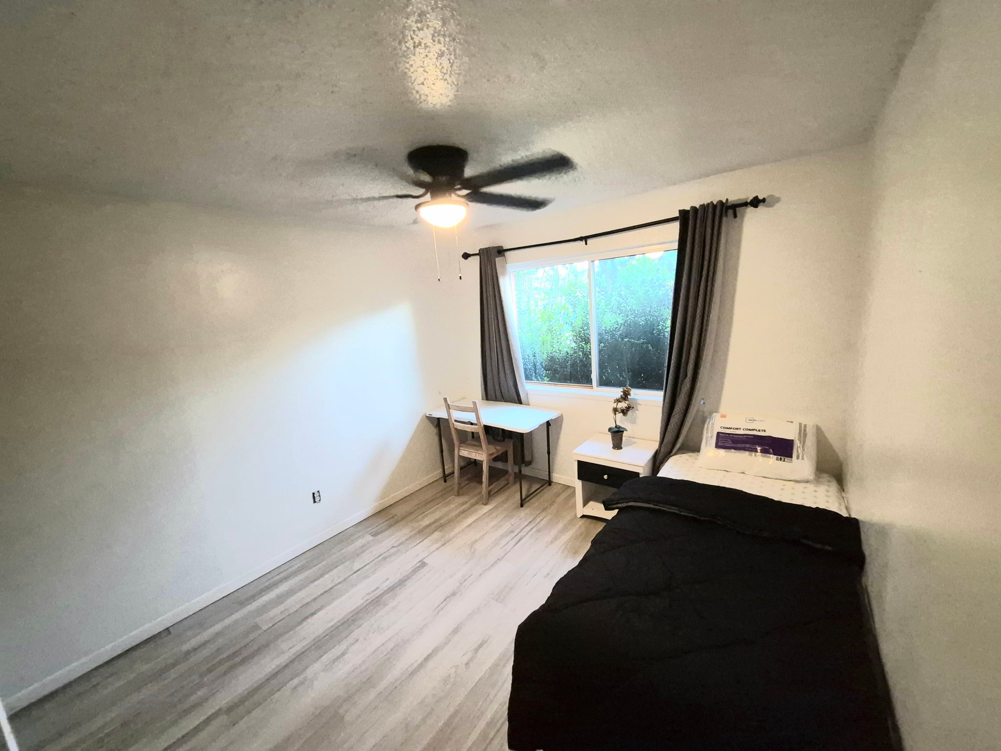 Garland House: 1533 Bosque Dr