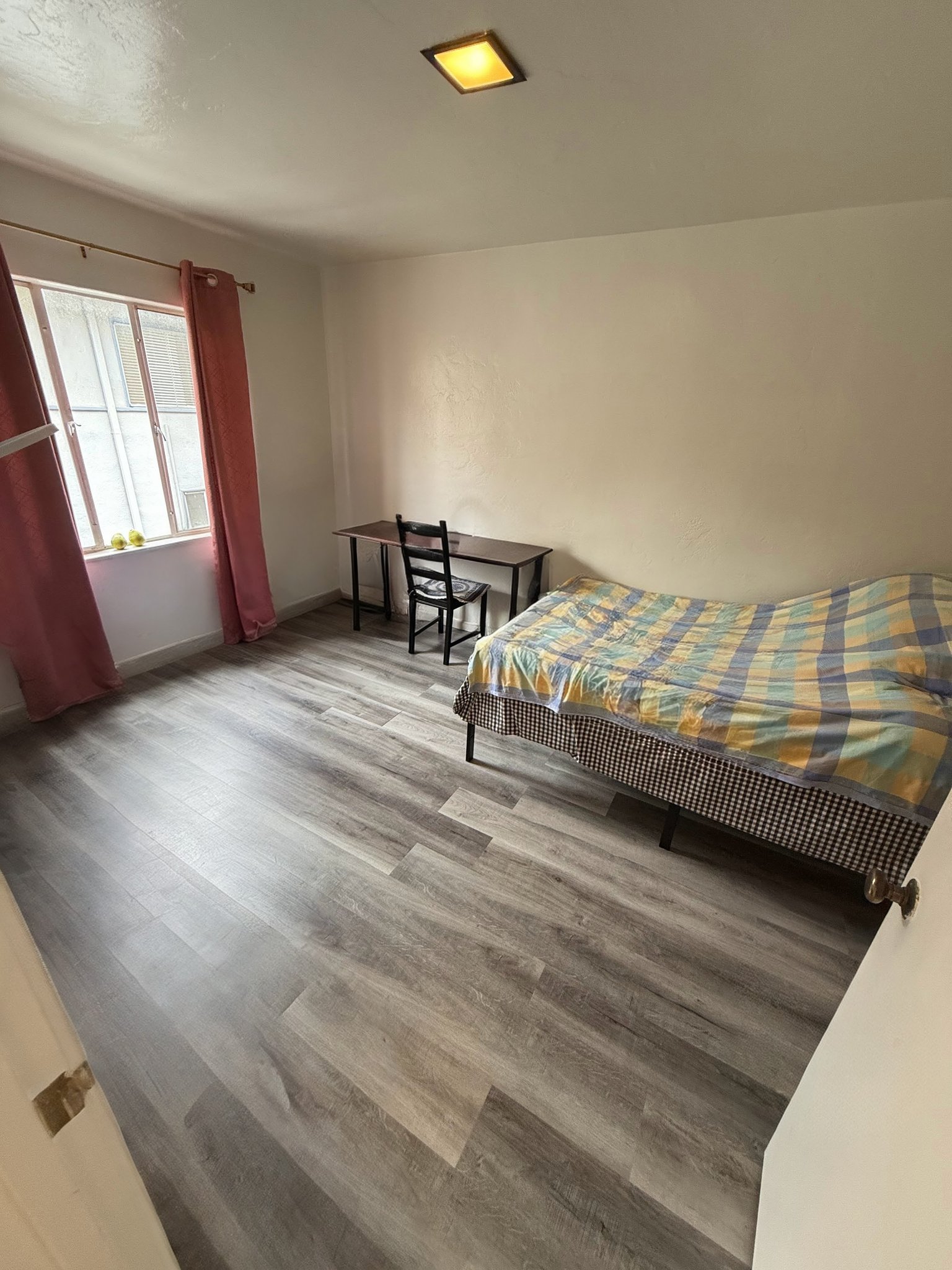 Berkeley Apartment: 1708 Euclid Ave
