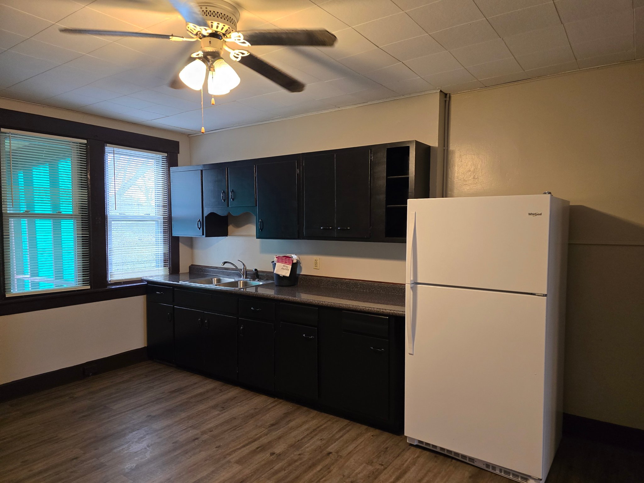 Erie House: 3931 Bell St.