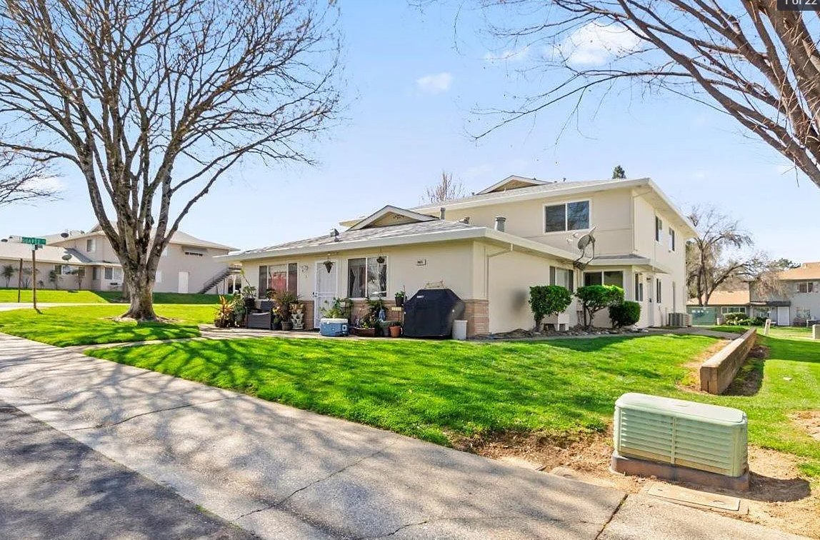 Auburn Condo: 3615 Sapphire Dr