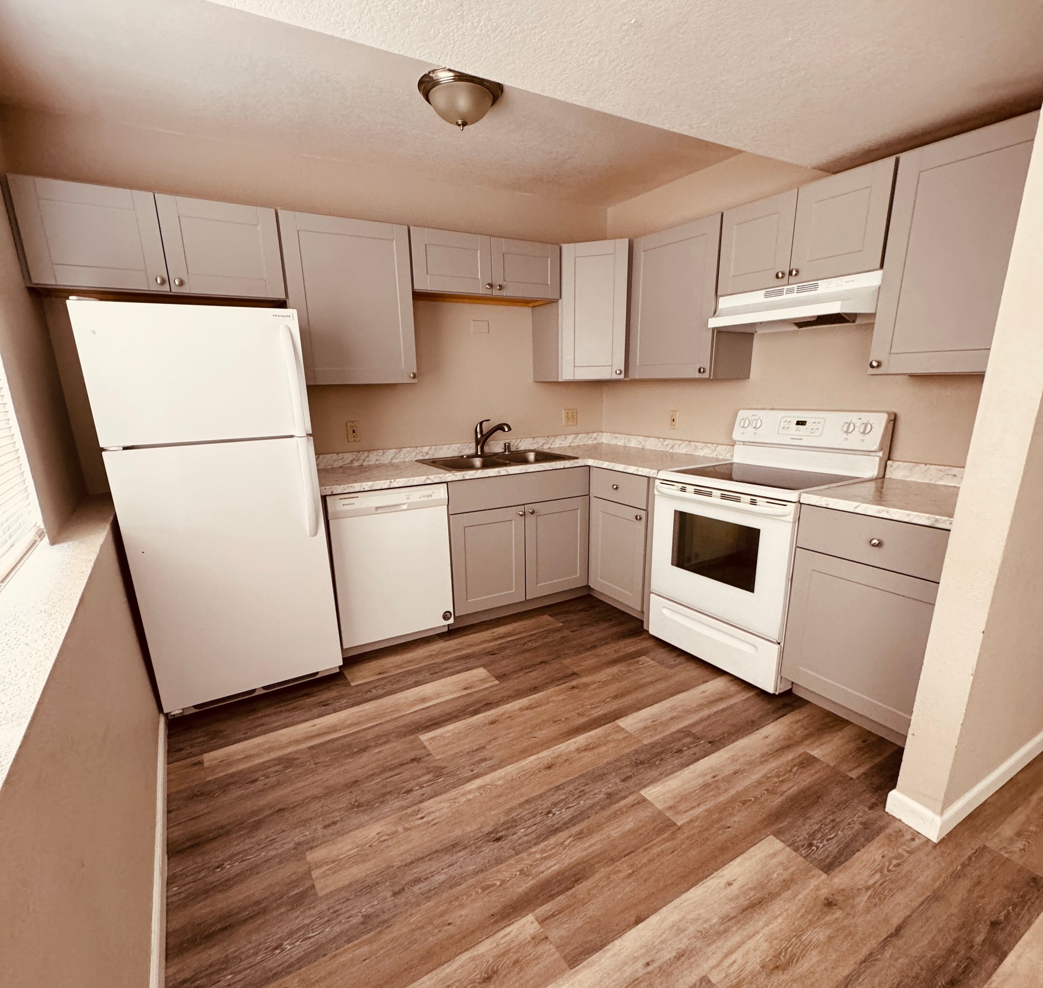 Colorado Springs Apartment: 3310 Cochran Dr