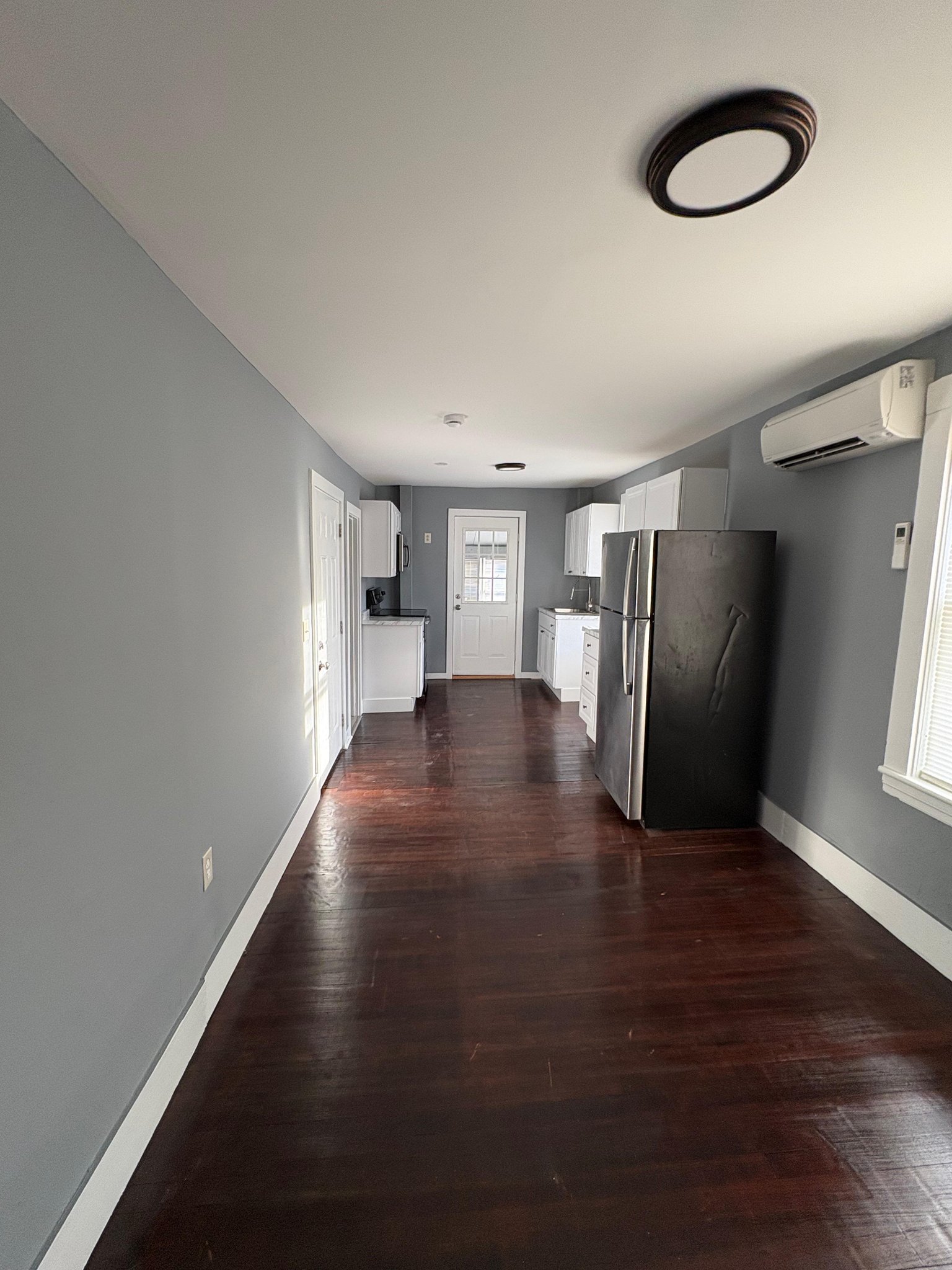 Pittsfield Apartment: 62 dalton ave