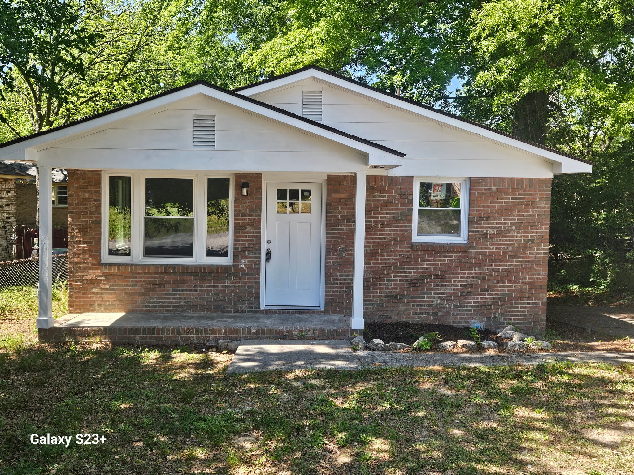 Columbia House: 13 Acme St