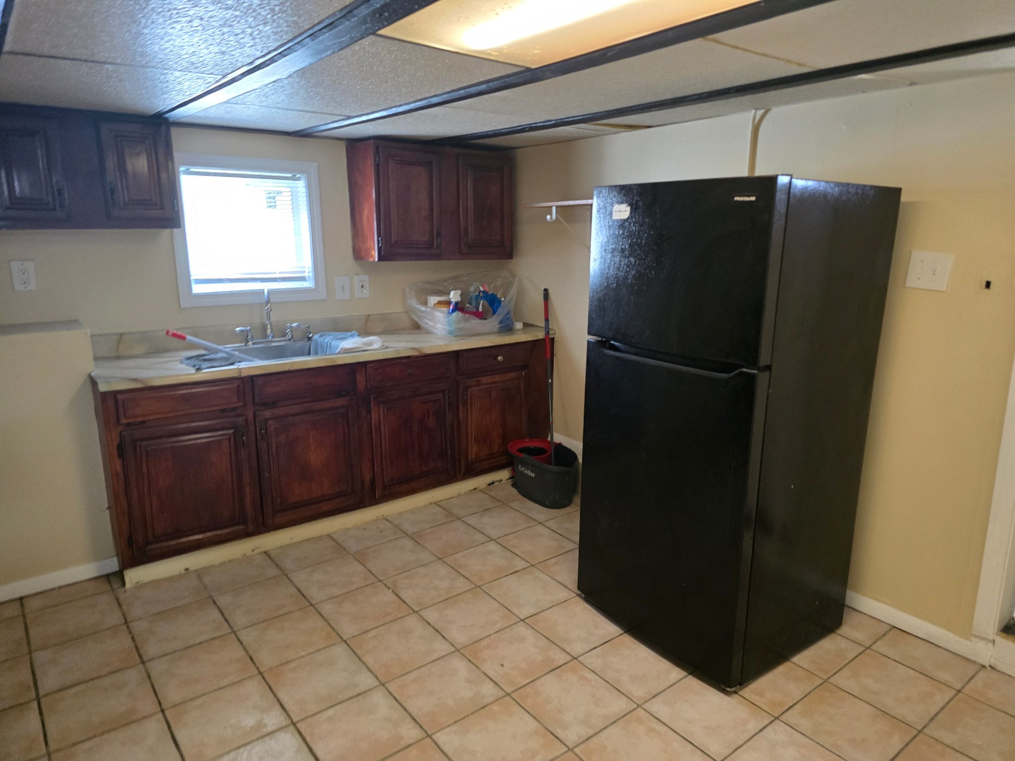 Worcester Apartment: 27 Shelby St