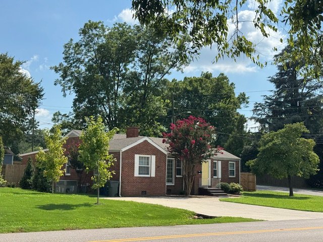 Huntsville House: 1000 Longwood Drive