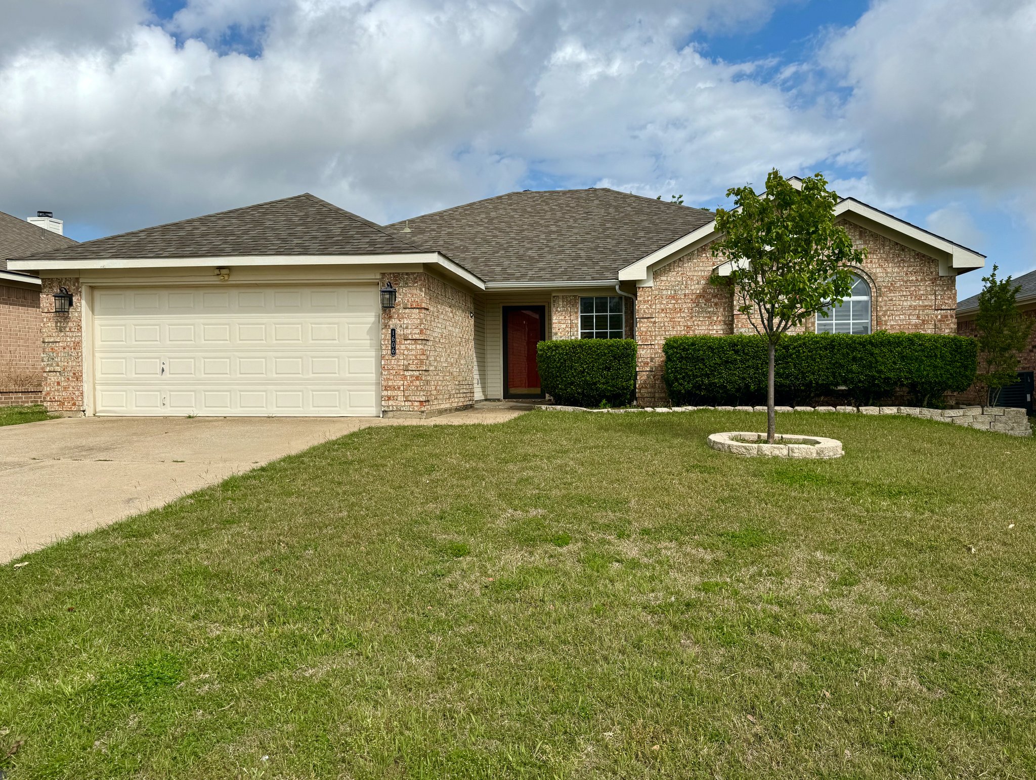 Mansfield House: 1606 Tyler Ter