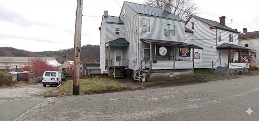 Pittsburgh Apartment: 230 6th St