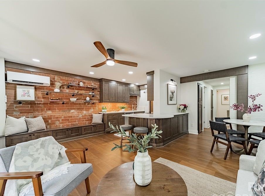 charlotte Apartment: 400 Queens Rd