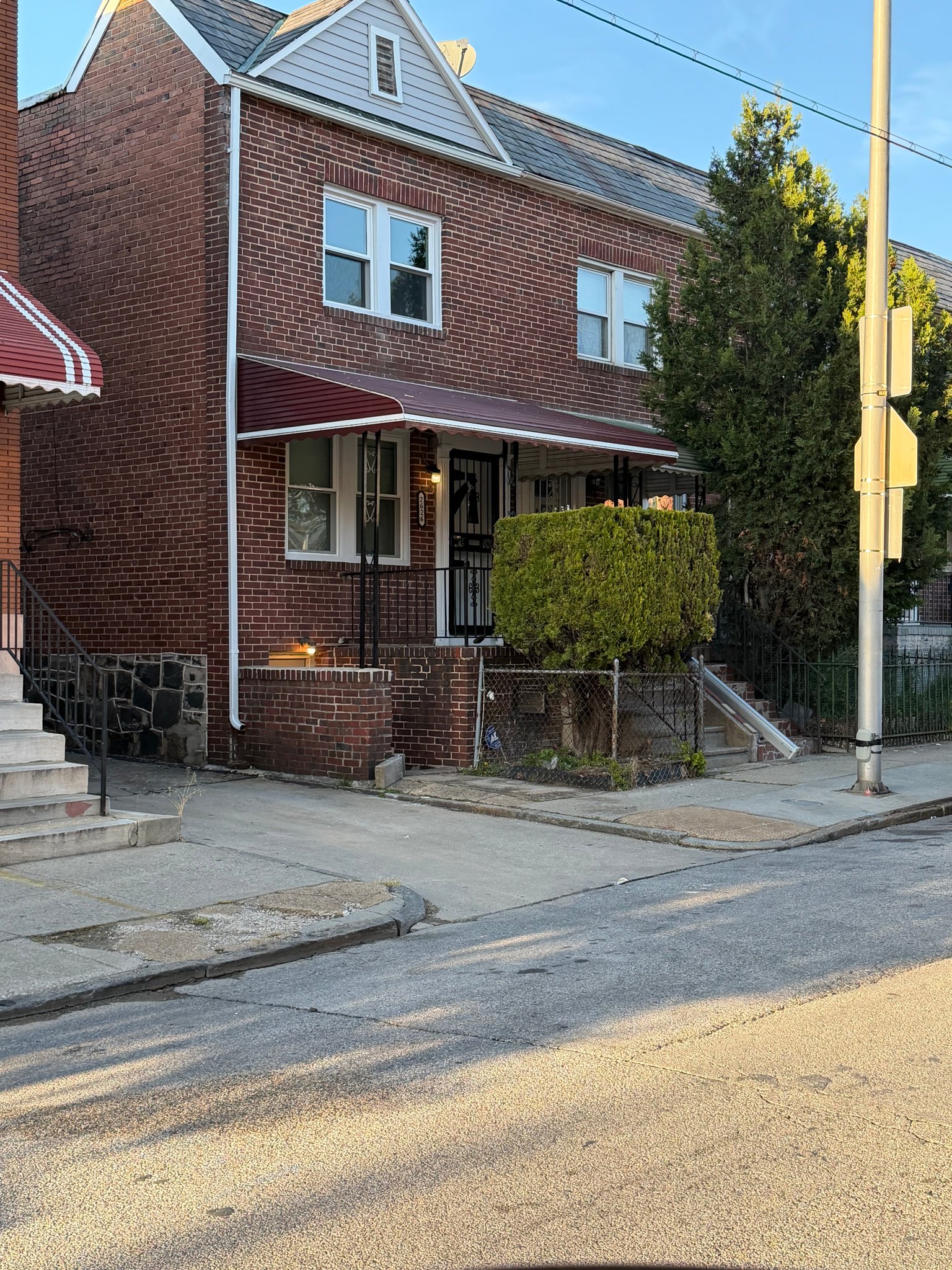 Baltimore Townhome: 2626 E Preston St