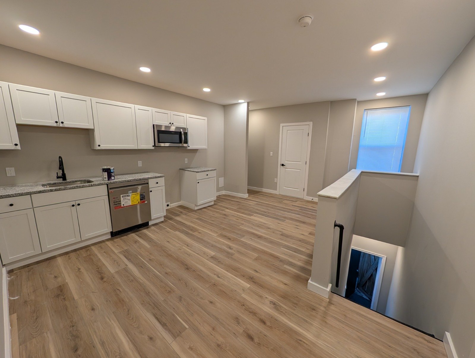 Philadelphia Apartment: 4250 Lancaster Ave, Philadelphia, PA 19104