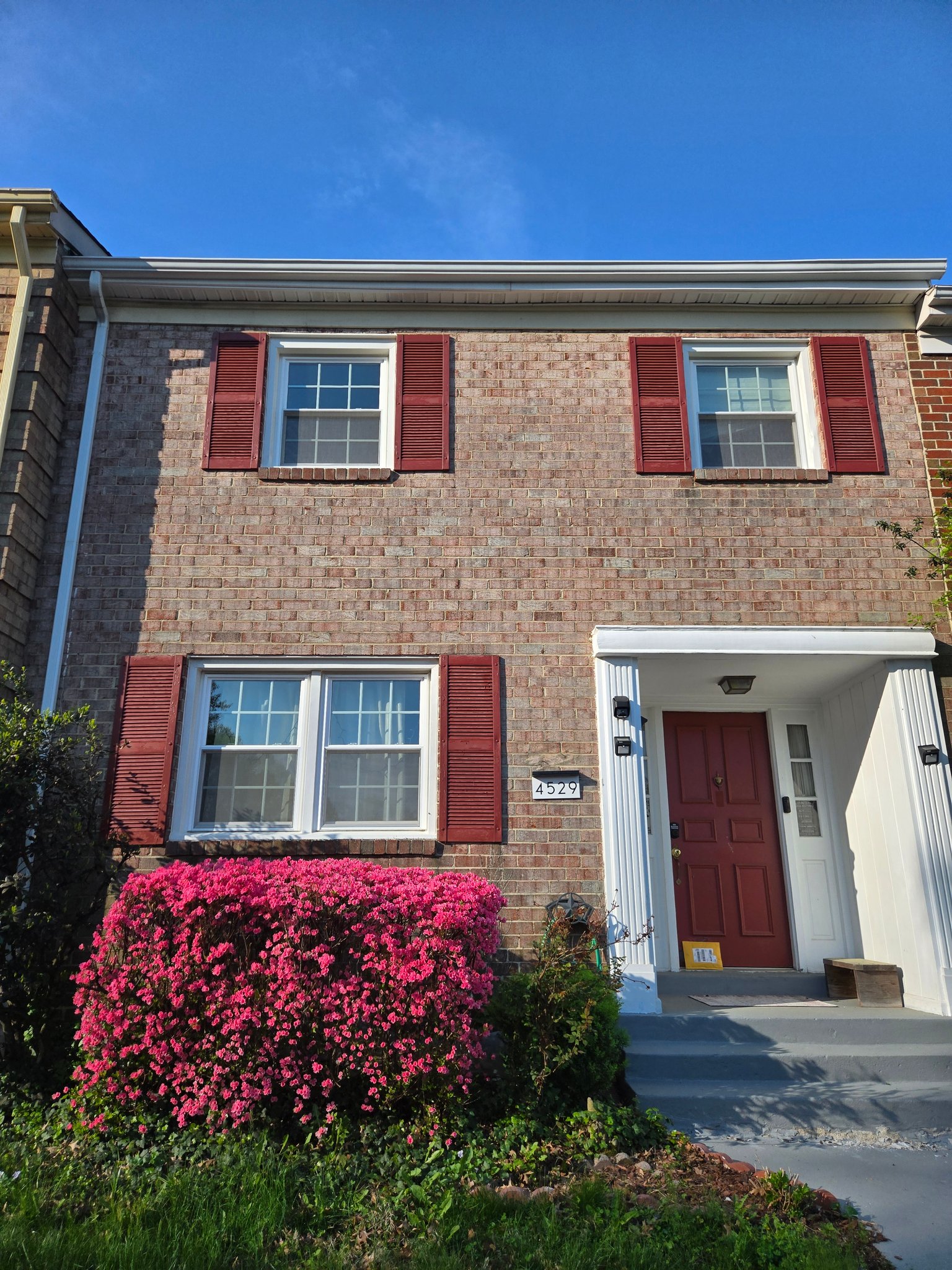 Annandale Townhome: 4529 King Edward Ct