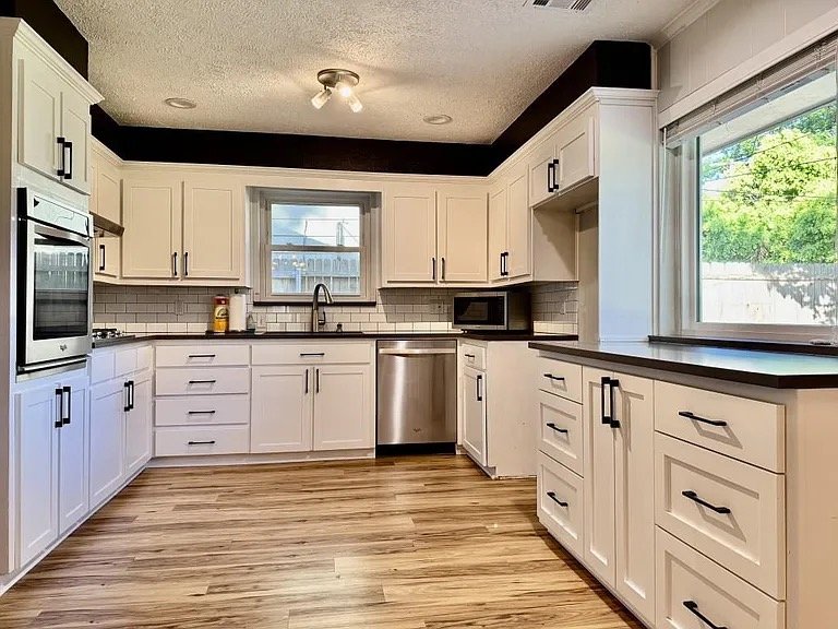 Oklahoma City House: 3028 Berkshire Way