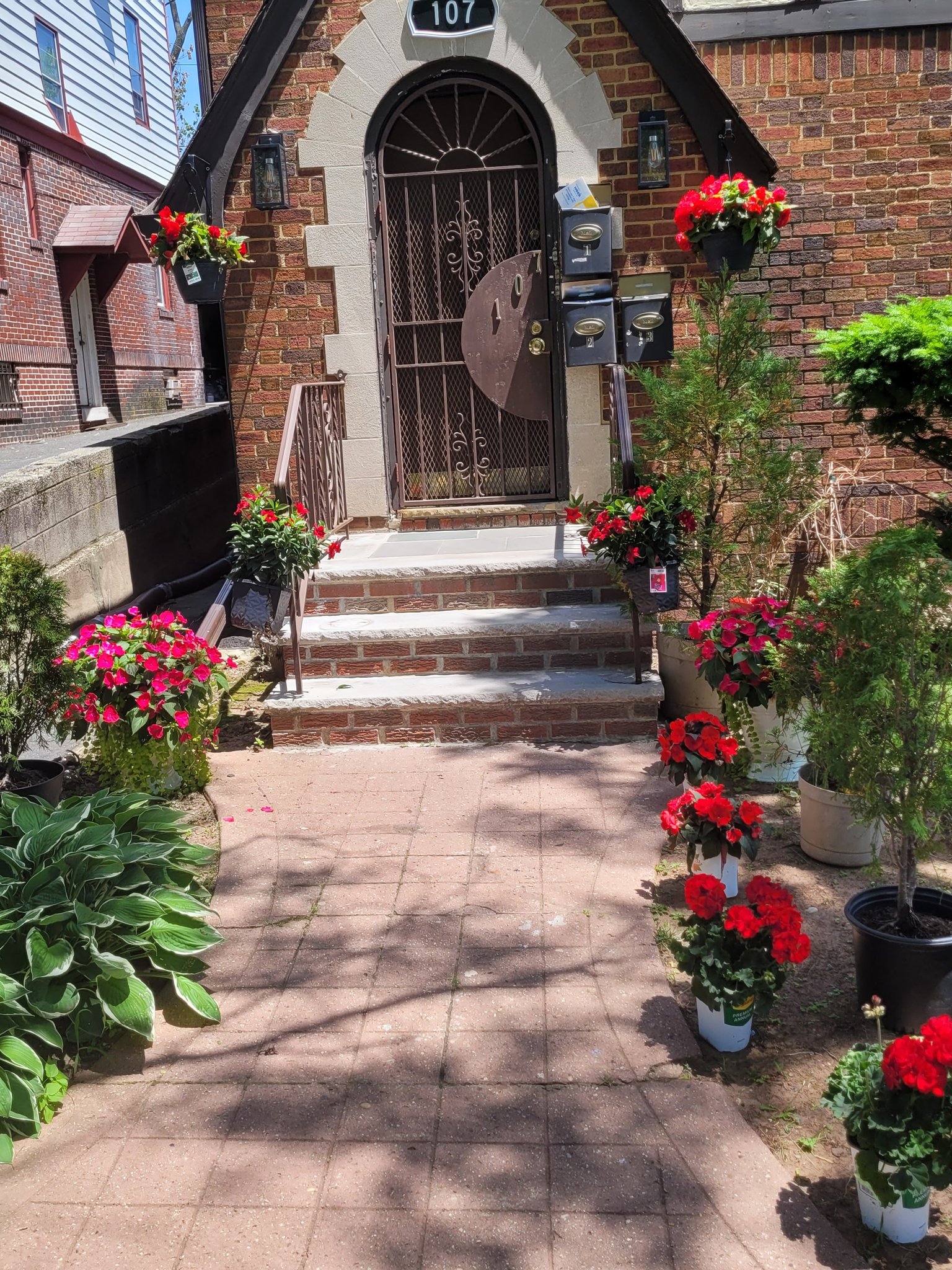 Newark Multiplex: 1 Vassar Ave, Room 2