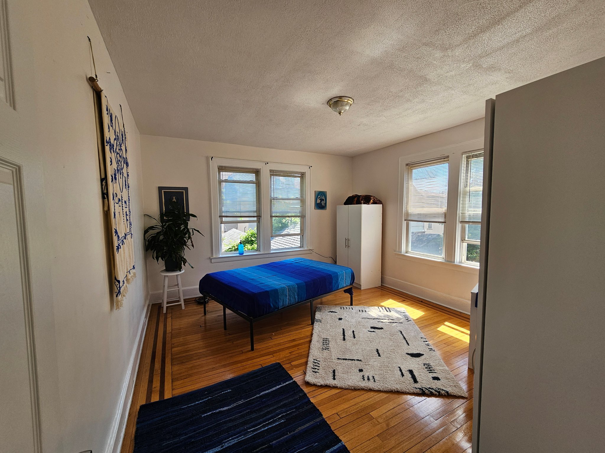 Newark Single Room: 1 Vassar Ave, Room 2