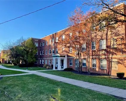 Cleveland Apartment: 13833 Cedar Rd