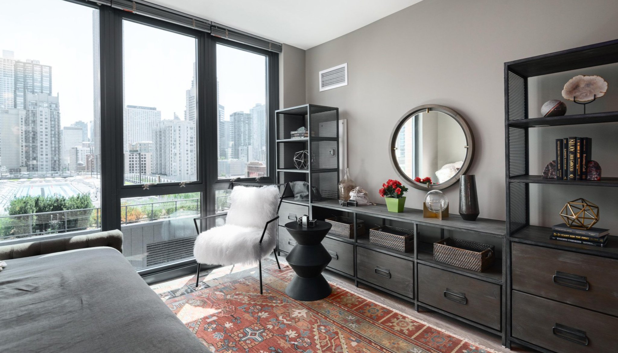 Chicago Condo: 155 W Erie Ave