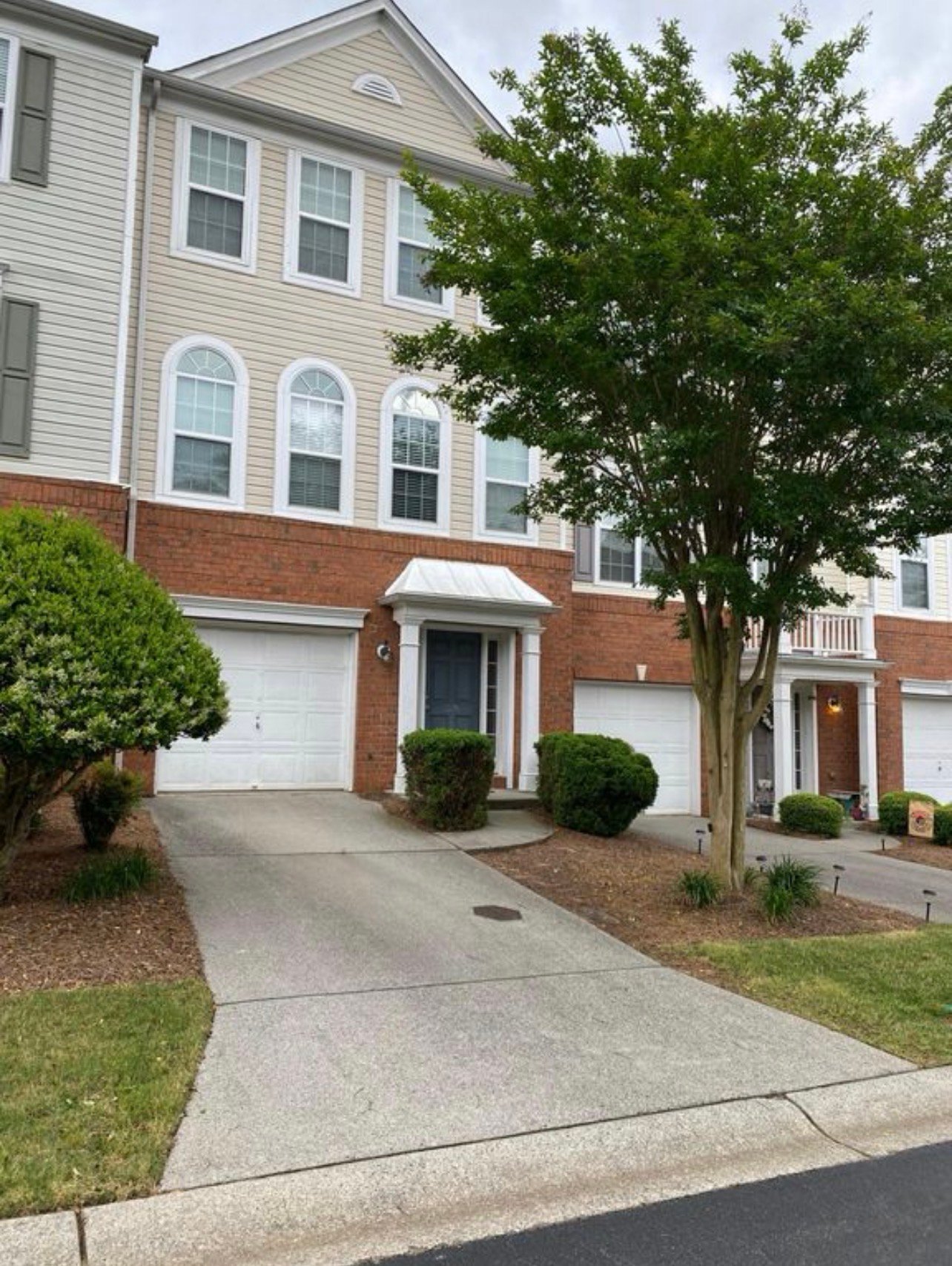 Alpharetta Townhome: 1028 Thornborough Dr