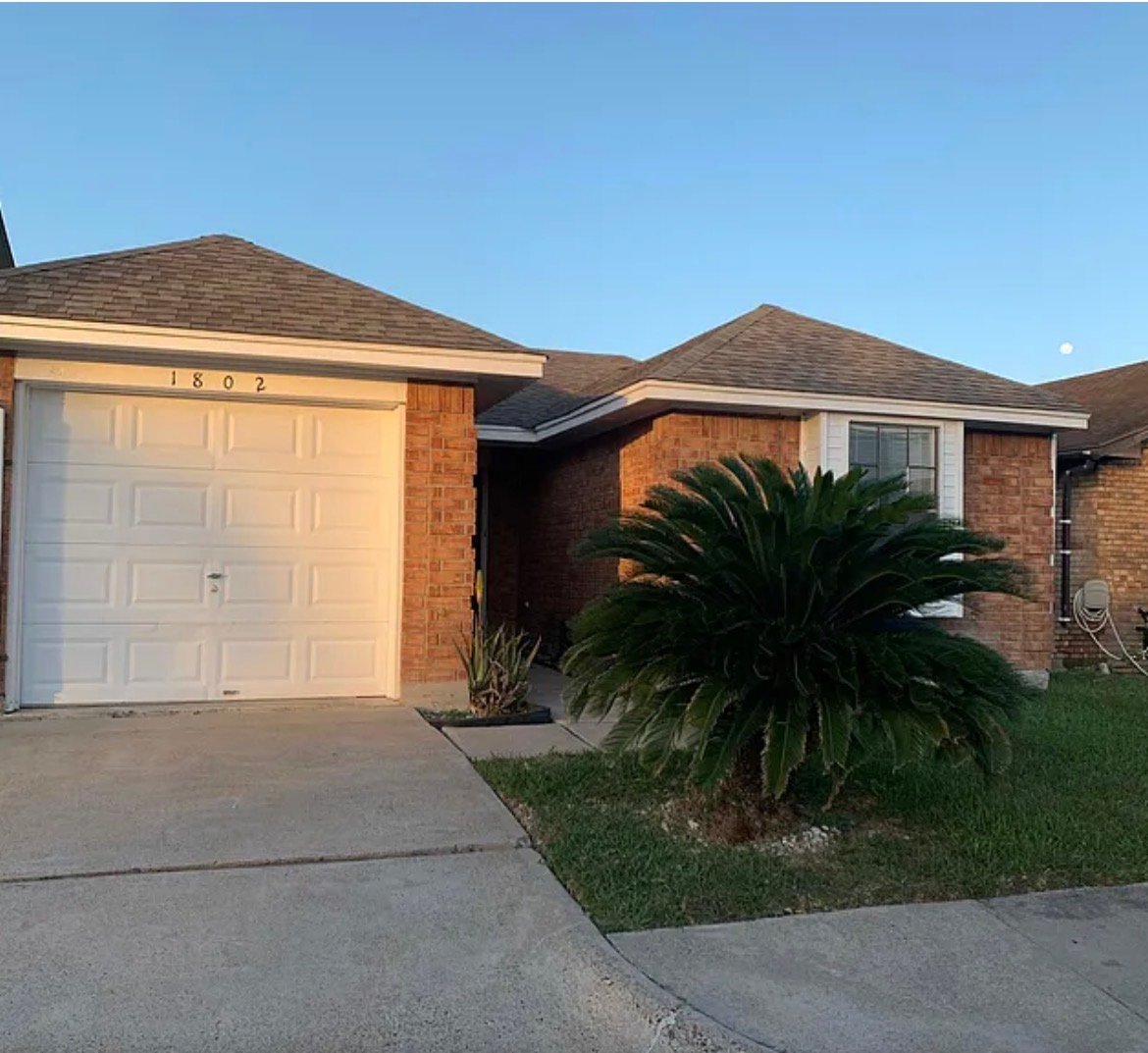 HARLINGEN House: 1802 BOBCAT LANE