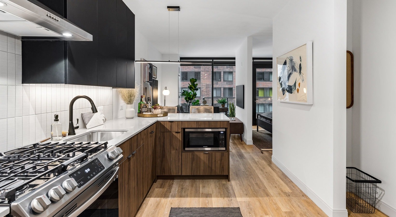 Chicago Condo: 515 N St Clair Street