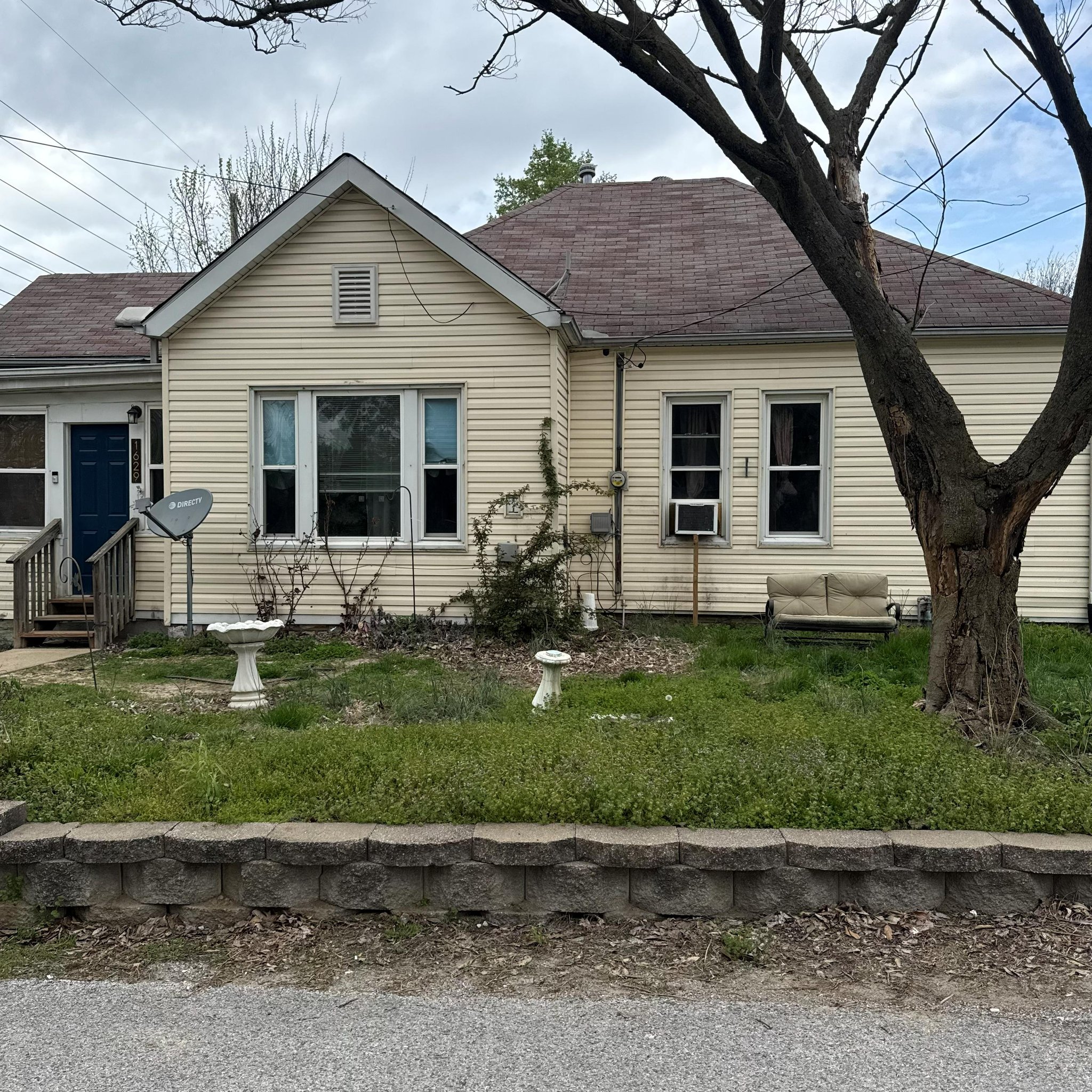 Alton House: 1629 S Rodgers Ave