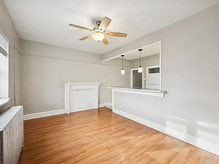 Philadelphia Apartment: 7210 Oxford Ave
