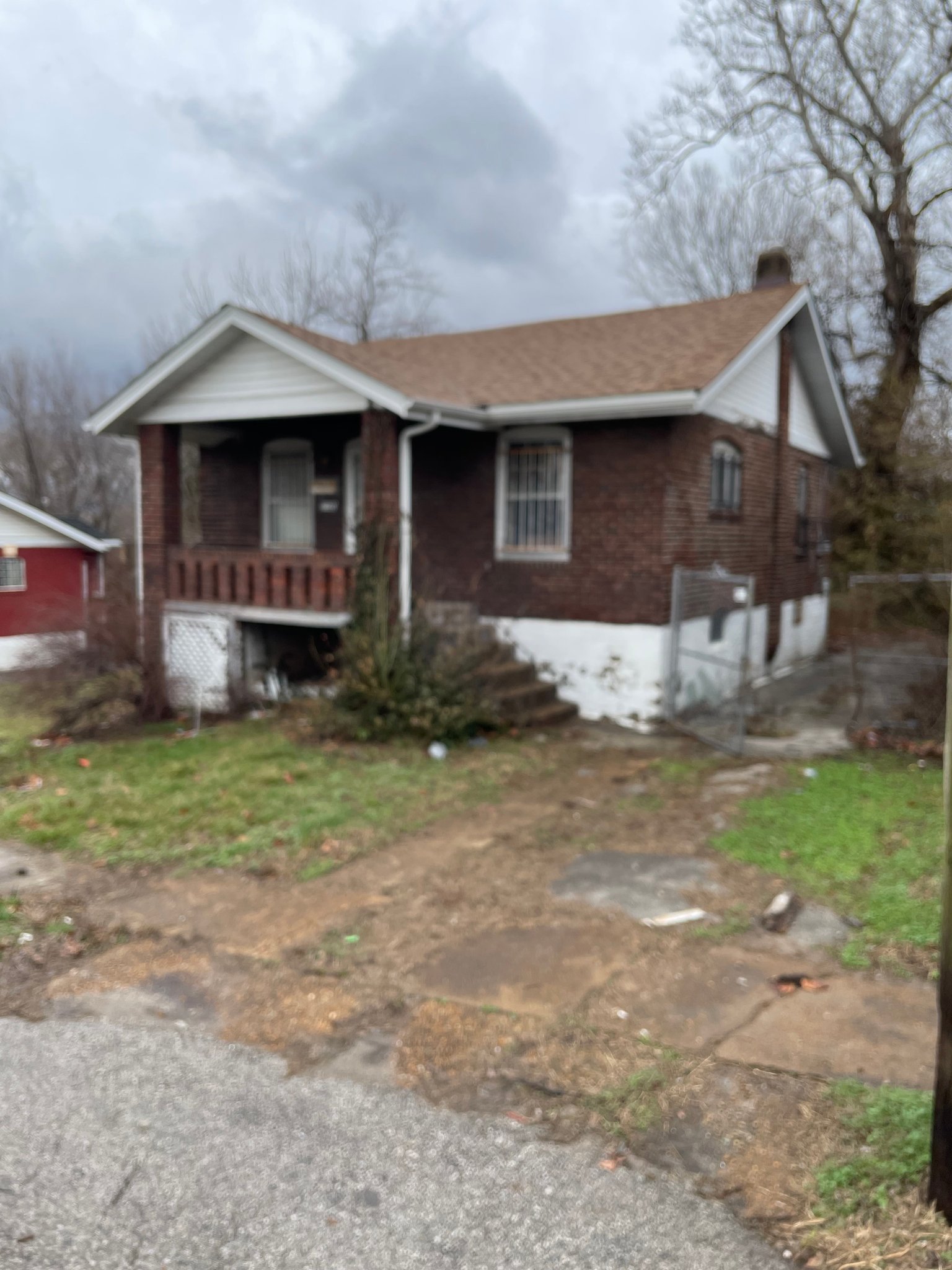 St. Louis House: 2140 69th St