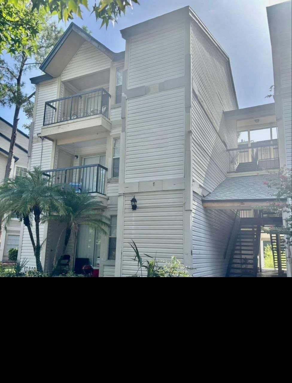 Orlando Condo: 1964 Lake Atriums