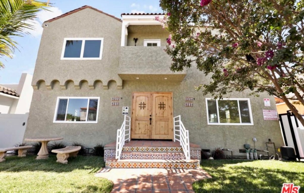 Los Angeles Multiplex: 5234 W 20TH