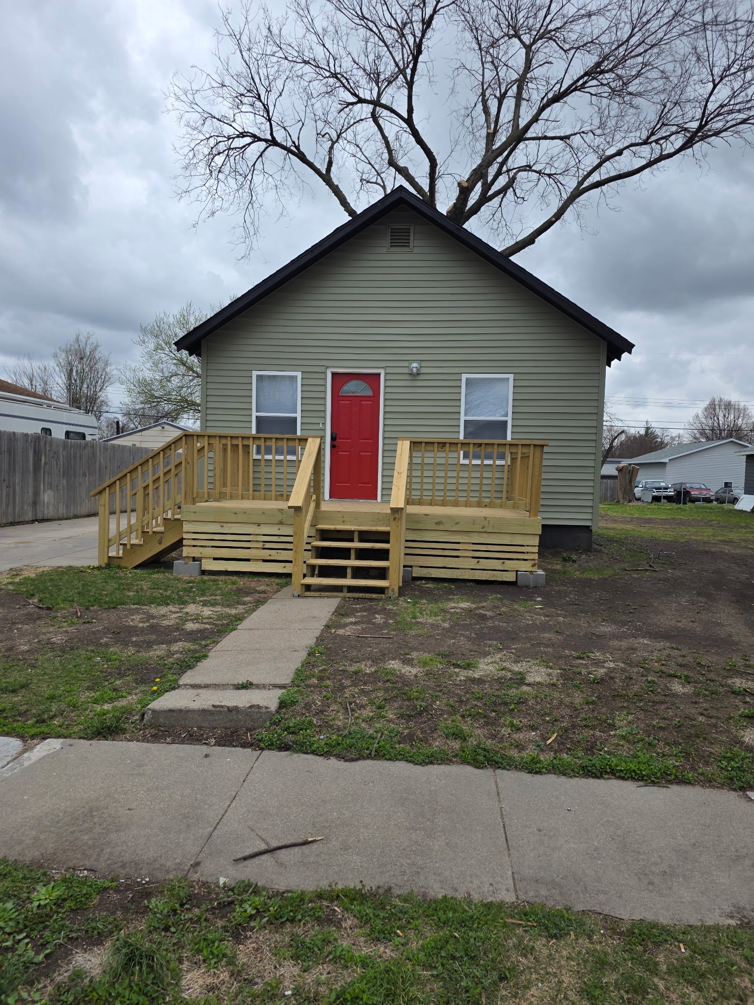 Lincoln House: 2025 N 31st