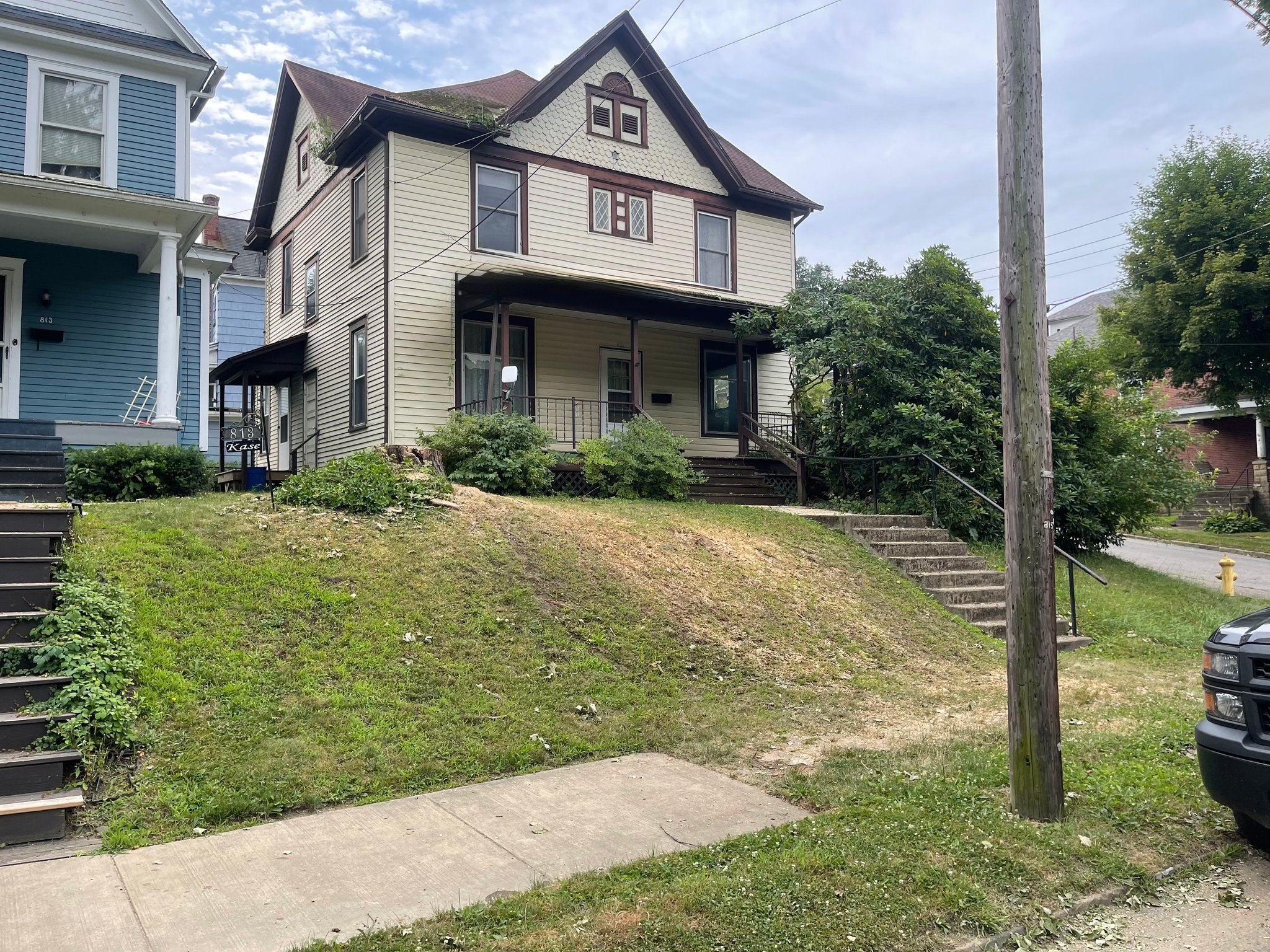 Oil City House: 815 West 1st Street