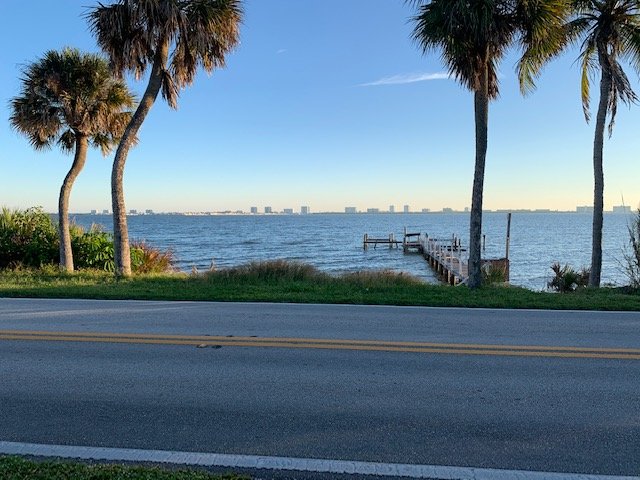 Jensen Beach Apartment: 13805 S Indian River Dr