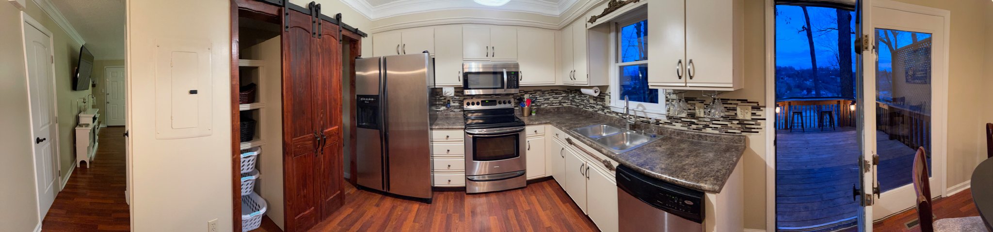 Bluff City Townhome: 348 River Rd.