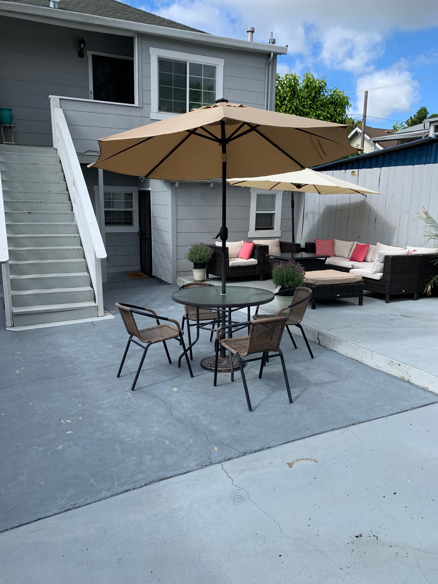 Oakland Apartment: 2019 E. 20th Street