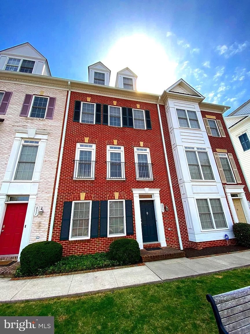 Baltimore Townhome: 833 Ramsay St