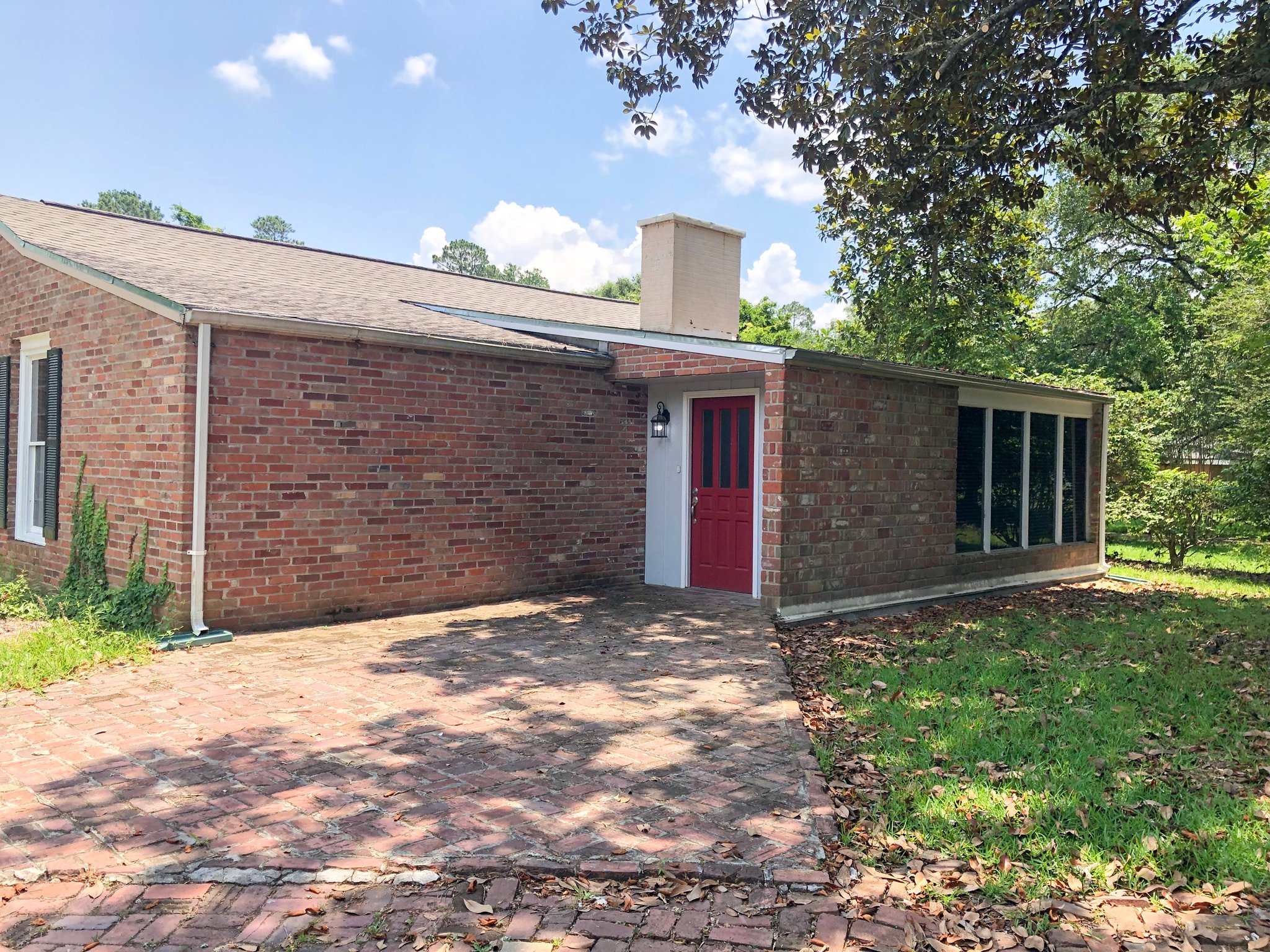 DeRidder House: 802 S. Texas St.
