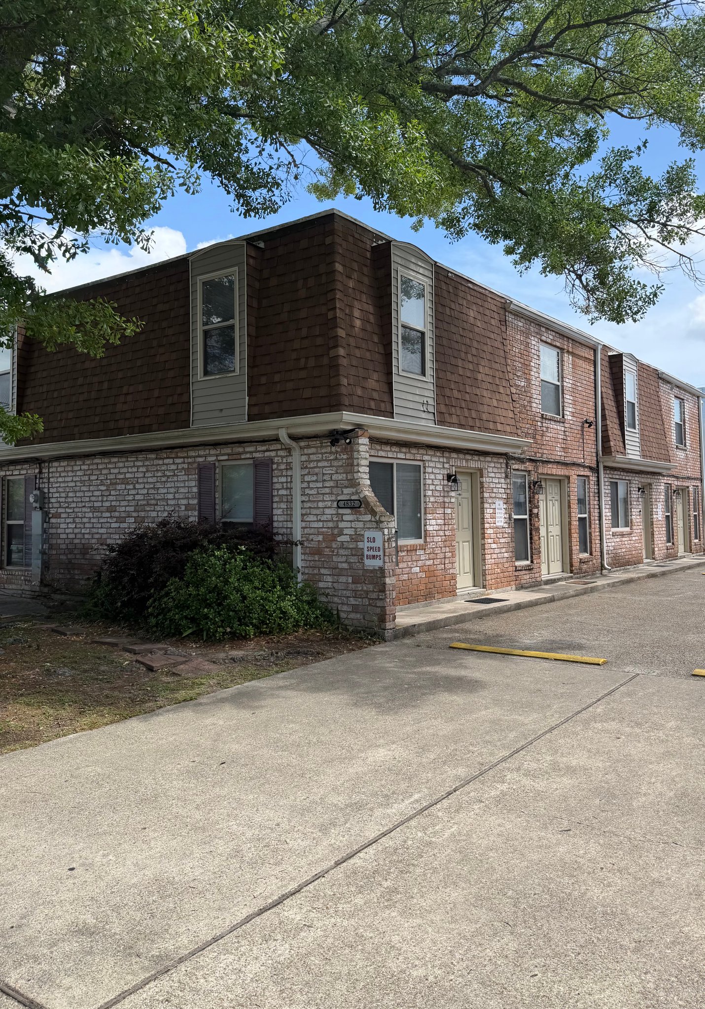 Metairie Townhome: 4832 Finch St