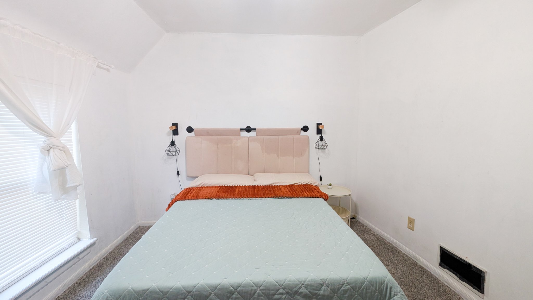 Milwaukee House: 2148 N 29th St