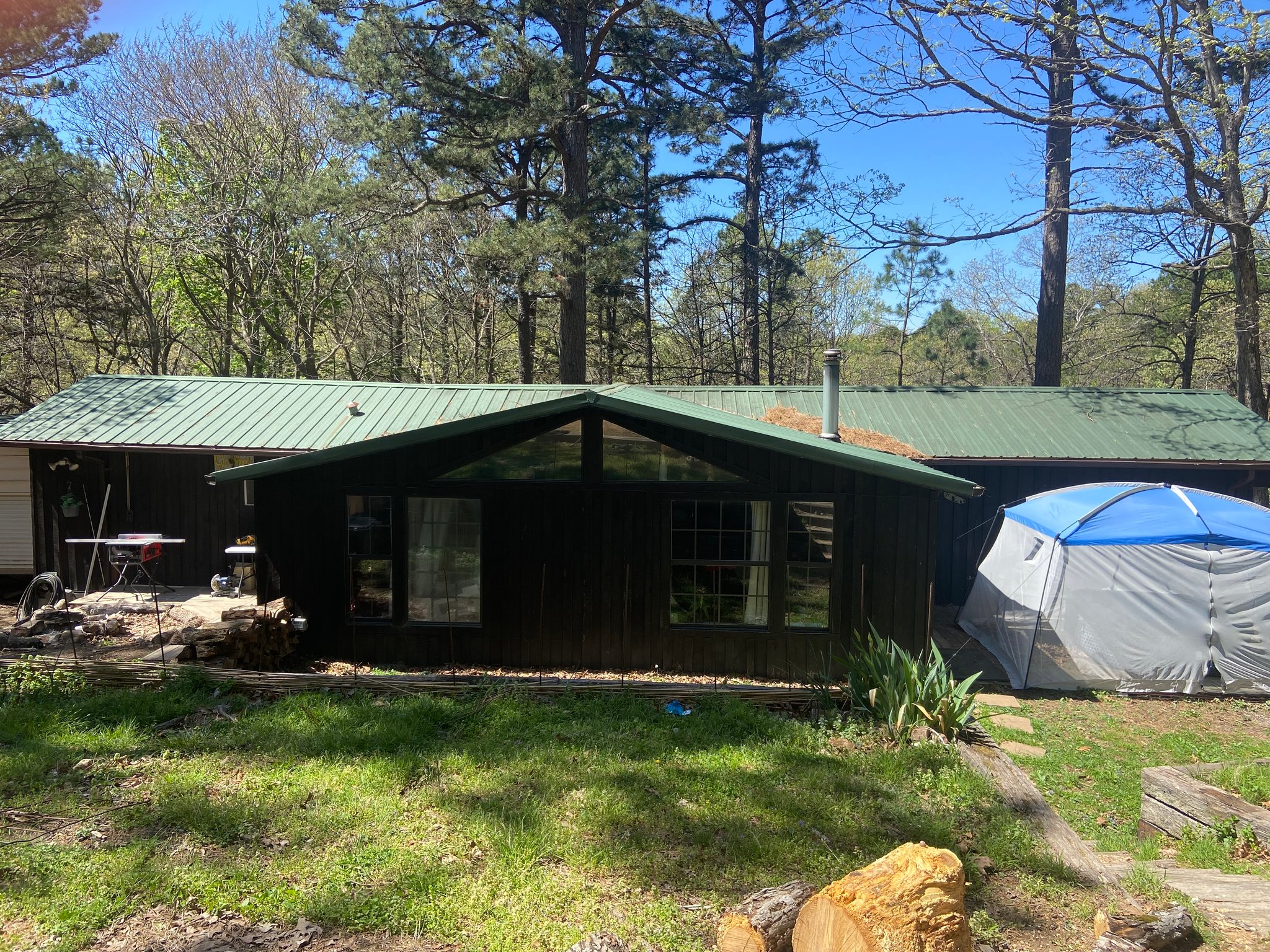 Kansas House: 1098 Sandstone Cir