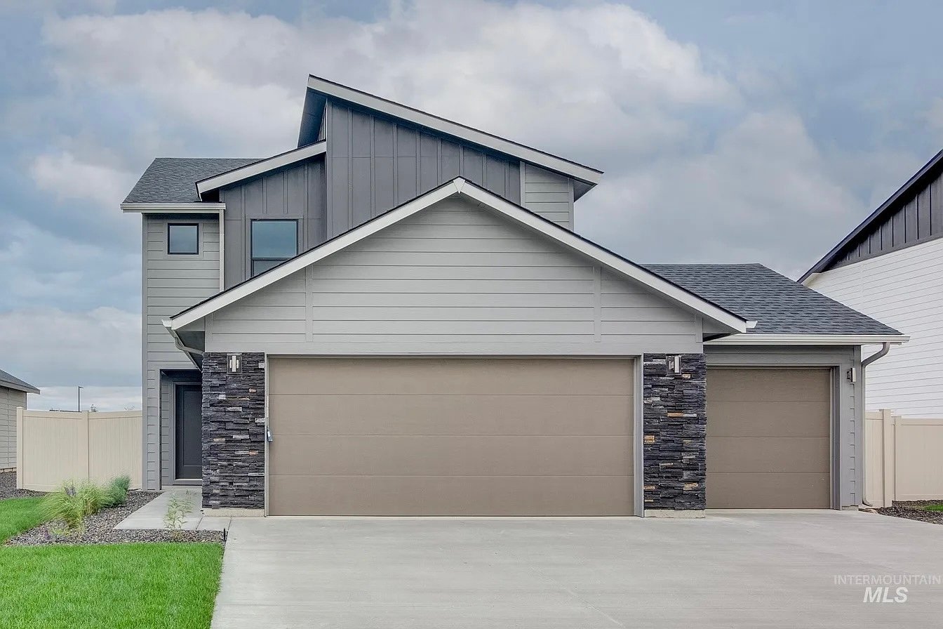 Meridian House: 4190 N Parnassus Way