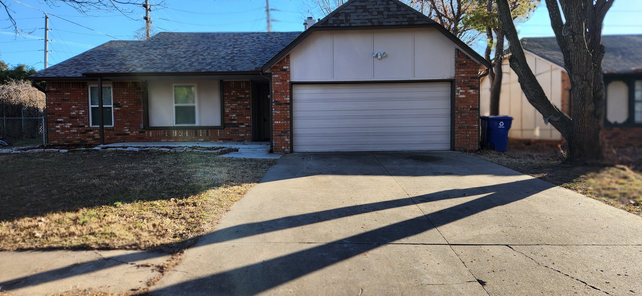 Broken Arrow House: 4321 W Reno