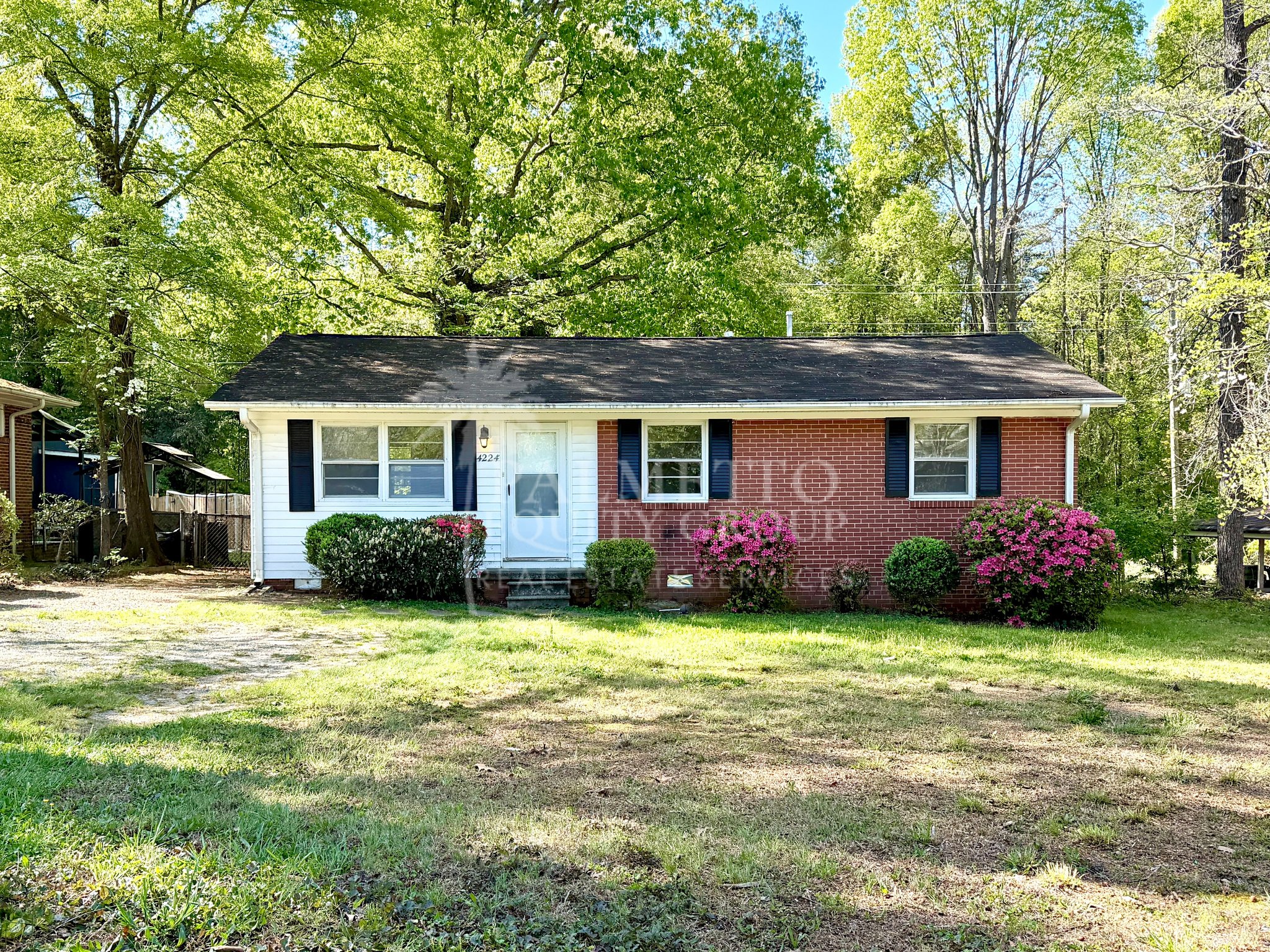 Greensboro House: 4224 Kildare Dr