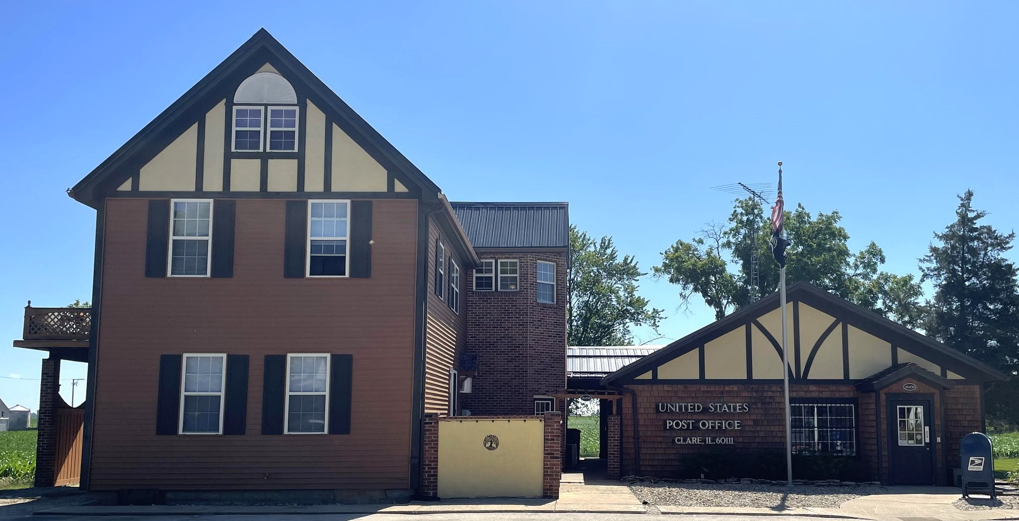 CLARE Apartment: 26456 Clare Rd