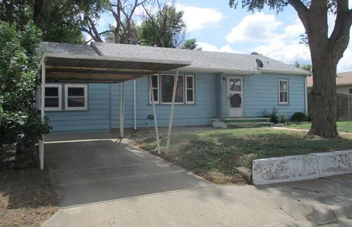 Elkhart House: 348 Hilltop St