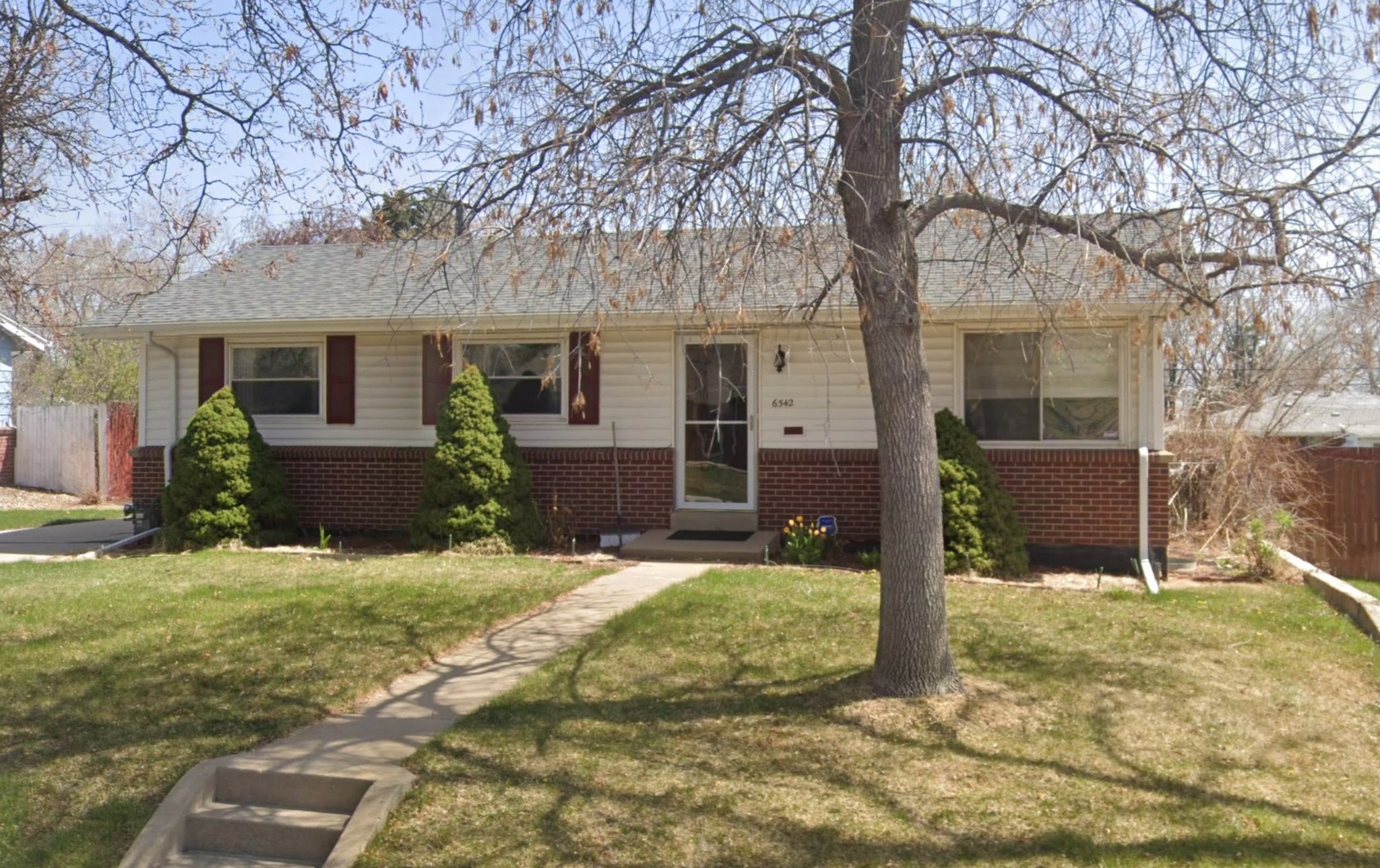 Arvada House: 6542 Teller St