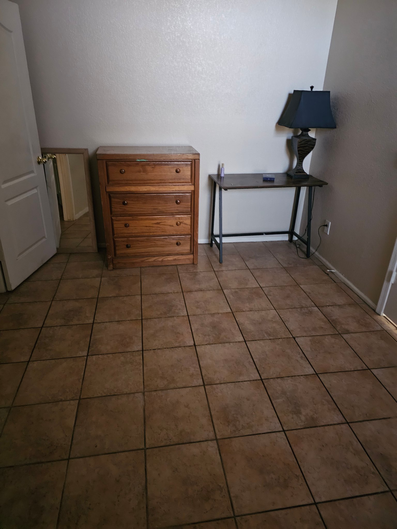 Avondale House: 10931 W Roanoke, Ave