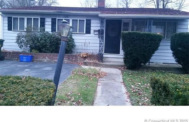 New London House: 344 Bayonet St