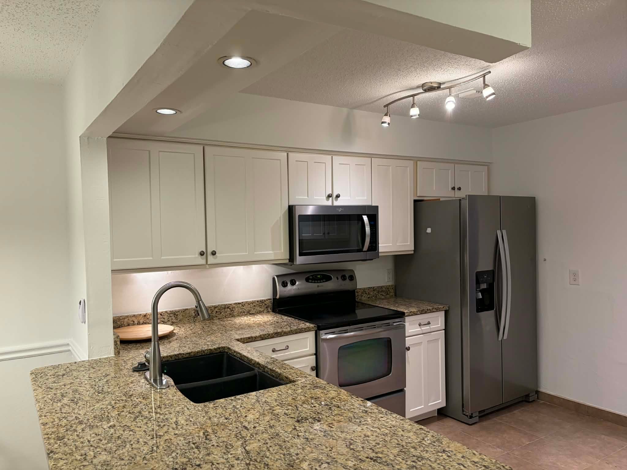 Bonita Springs Townhome: 25500 Cockleshell